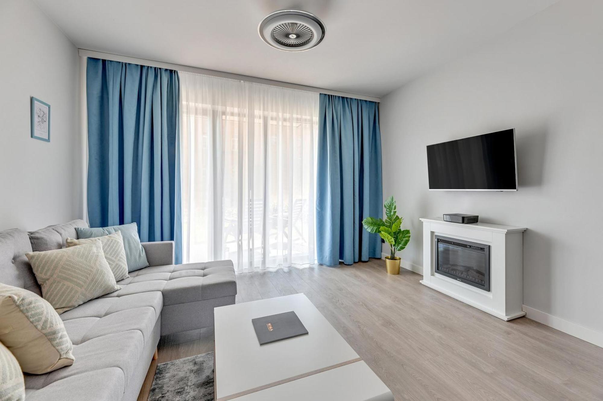 Scala City Center Apartments & Studios By Lion Apartments Гданськ Екстер'єр фото